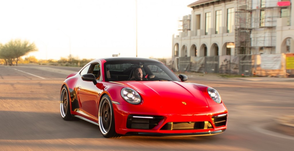 Porsche 992 on VT Forged wheels
